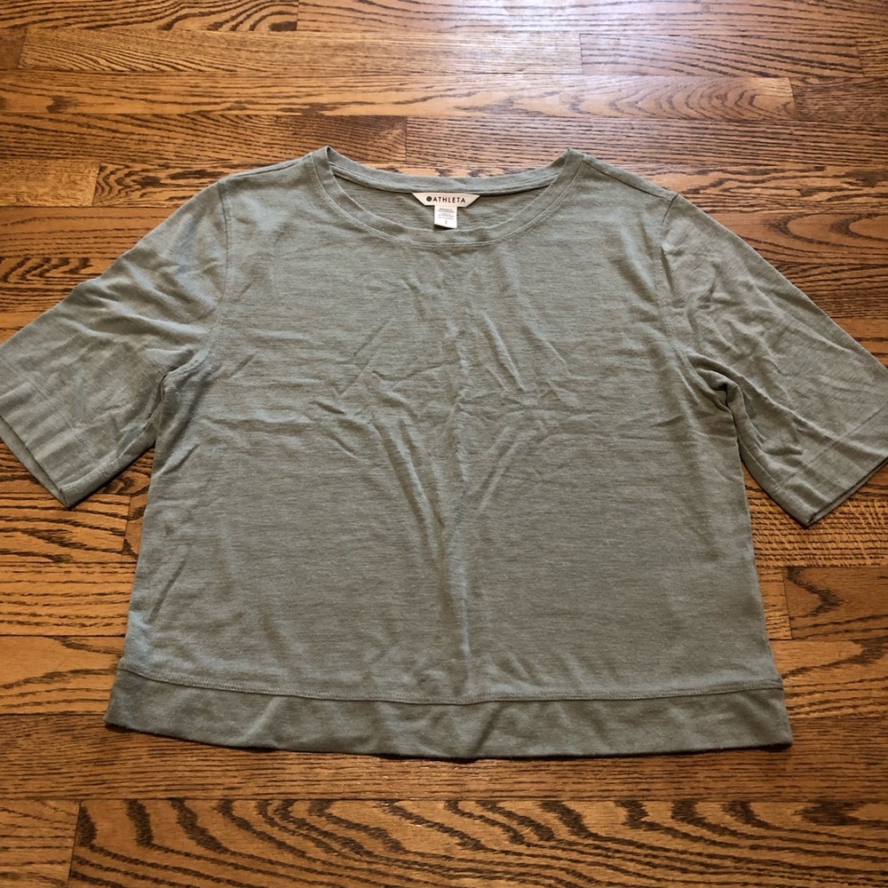 Athleta Breezy Serene Tee Olive